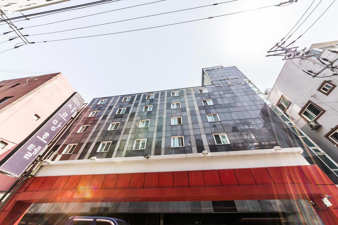 Charmant Hotel Suwon Exterior foto